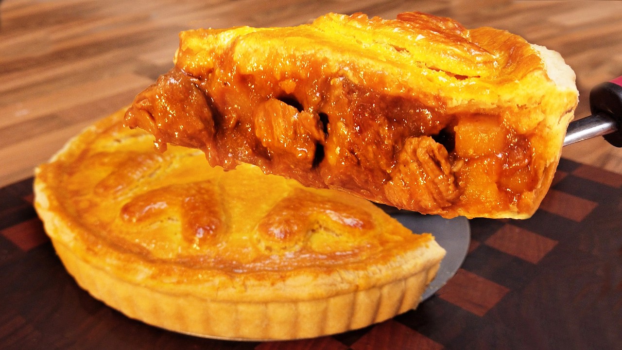 Large Beef & potato  Pie
