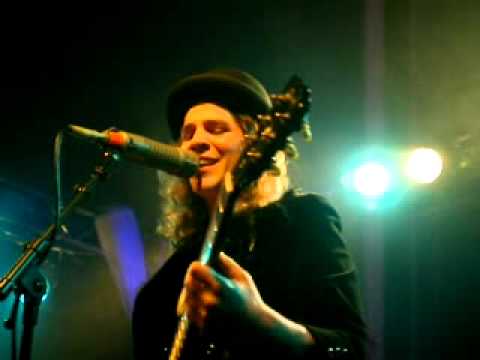 Mati Gavriel - Live - Not Emo [Berlin/04.05.2011]