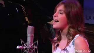 Leire Martínez nos canta &quot;Jueves&quot;