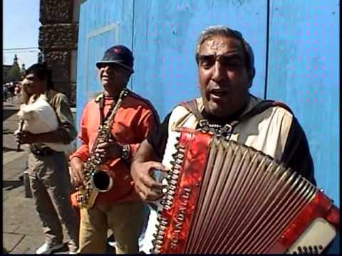 Street Musicians #2 @ Amsterdam C.S./By Blue Wall