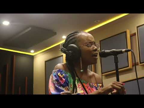 Nozipho Beulah - Mphefumlo Wami Medley