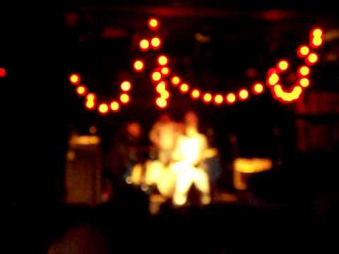 Peter Bjorn and John - Dig A Little Deeper (Live)