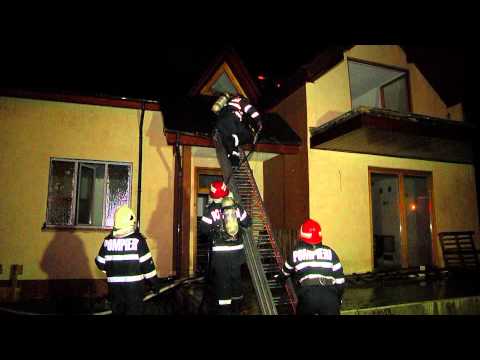 Incendiu strada Fermelor Piatra Neamt