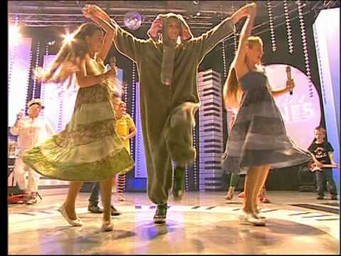 Cintiņu- Eglīšu ģimene - Lidojošais zilonis