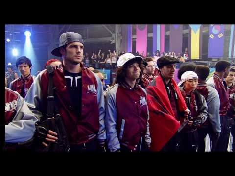 Step Up 3-D (Featurette 'Meet the Characters')