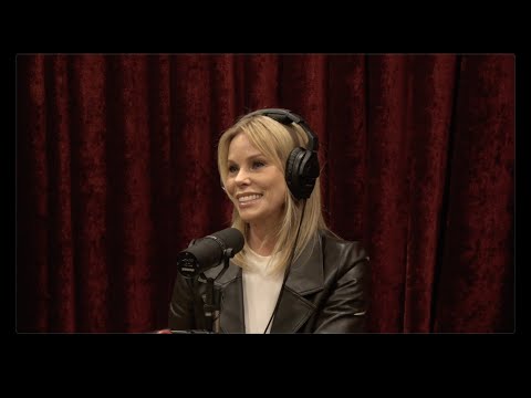Joe Rogan Experience #2451 - Cheryl Hines