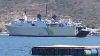 preview picture of video 'Ferry arriving at Livadia, Tilos'