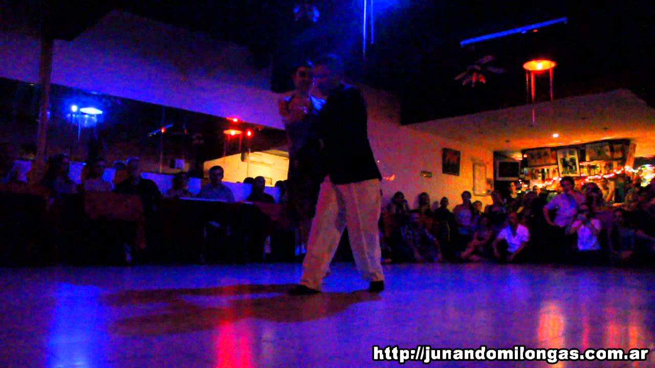 PABLO GIORGINI Y NOELIA COLETTI en MILONGA10 (02)