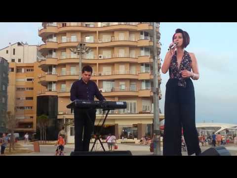 Miron Kotani piano- Shi bie ne Tirane-PAOLA KOSTANDINI -Vokal-Live Durres 28.06.2017