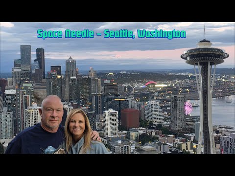 Space Needle (Day & Night) - Seattle, Washington