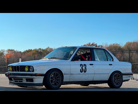 Driving a Spec E30 race car around VIR Grand Course