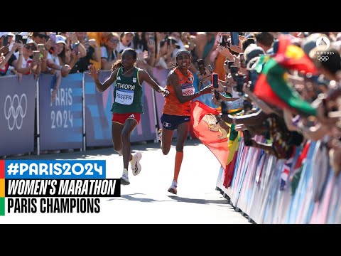 🤯 CRAZY 🤯 sprint for gold in the women's marathon! | Paris Champions