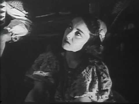 Soundie: When a  Gypsy Makes His Violin Cry (Emery Deutsch)