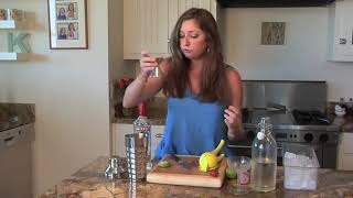 How to Make a Strawberry Daiquiri With Vodka &amp; Real Strawberries