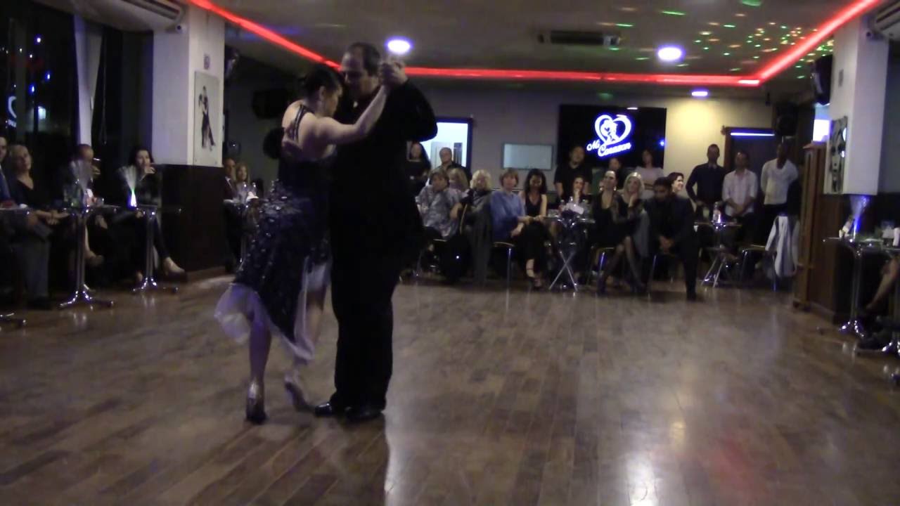 Daniela Pucci & Luis Bianchi perform Biagi in Sao Paulo