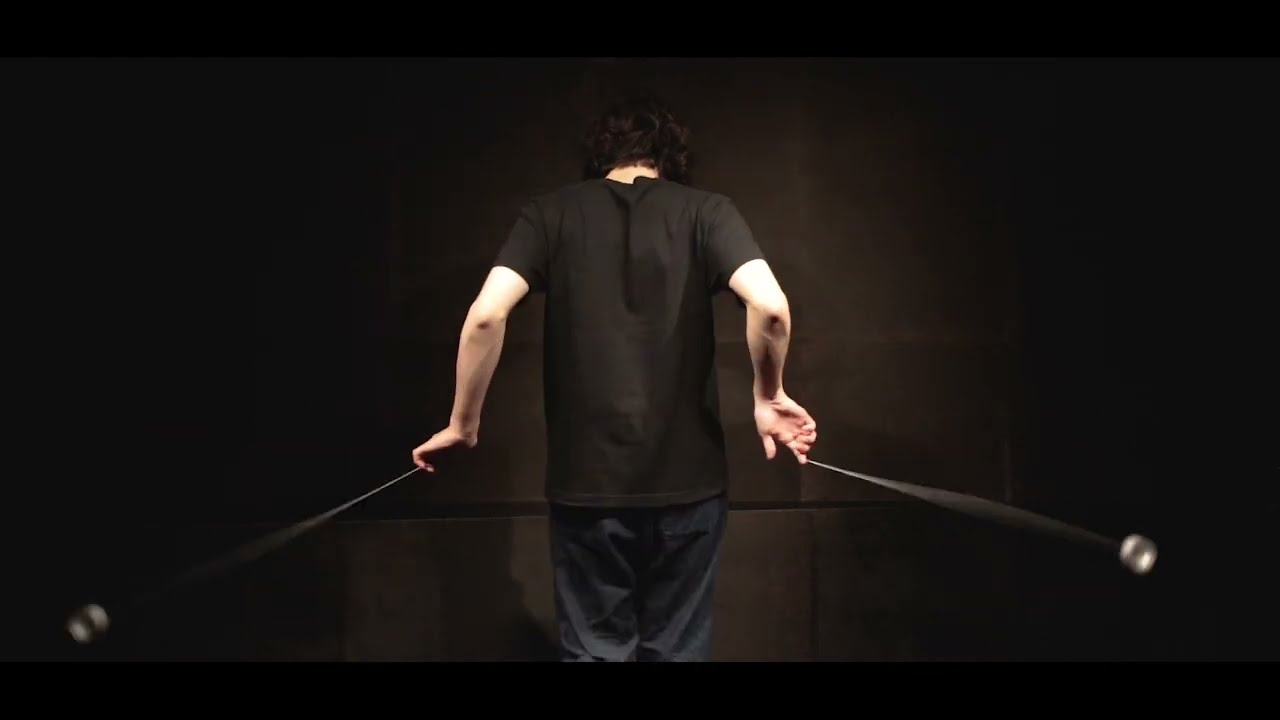 ビハインドバックツーハンドトラピーズ