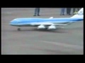 小型747初次試飛
