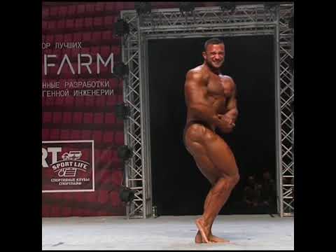 Alexey Kuznetsov posing