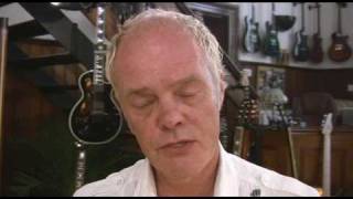 Video thumbnail for TOM ANDERSON Hollow Drop Top - World Guitars by Rob Chapman