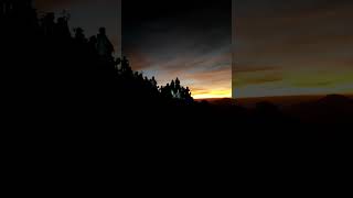 Download lagu Menunggu golden sunrise terindah seasia tenggara #shorts #sunrise #dieng #wonosobo mp3