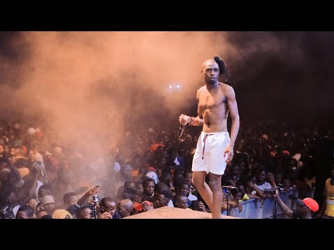 SHOLO MWAMBA AFUNIKA TIGO FIESTA MTWARA | VUMBI TUPU UWANJANI | SINGELI NOMA