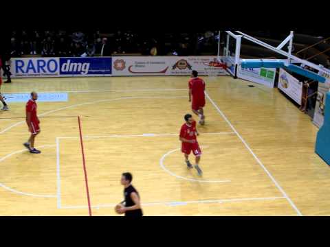 Riscaldamento al PalaSassi di Matera