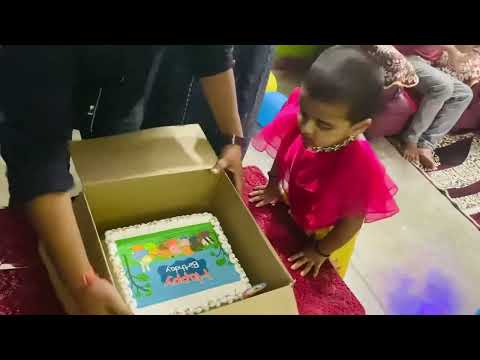 Peppa pig birthday cake #anaisha #expression #cuteface