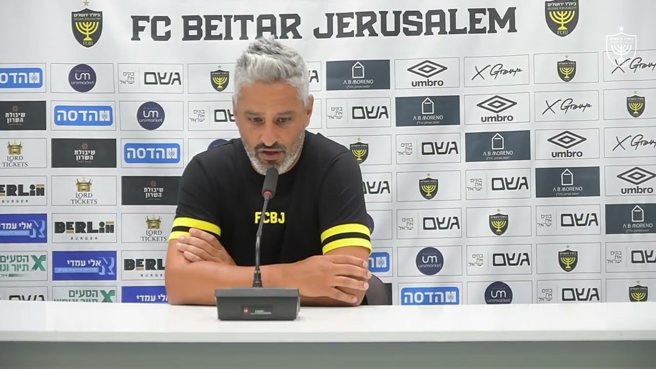 מסיבת העיתונאים לאחר הניצחון 1:3 במשחק הגומלין מול ריגה | מוקדמות הקונפרנס ליג