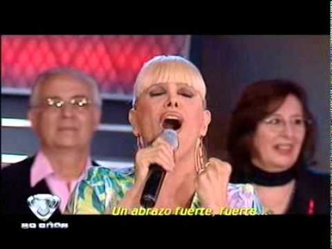 Showmatch 2009 - Valeria Lynch cantó Piensa en mí""