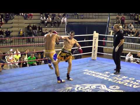 Alfonso Griñon vs Carlos Araya Muay Thai Round 4