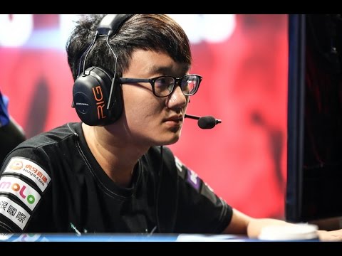 FW Swordart looks drunk after the match with SKT