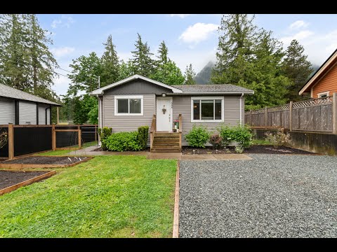 Move-In Ready Home for Sale in Hope BC! | 688 Hudson Bay Street