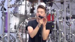 Conor Maynard - Don&#39;t you worry child / Get lucky (Live in London 2013 - Wireless Festival)