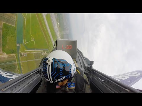 Pilot Momentarily Passes Out Due To High G-Force