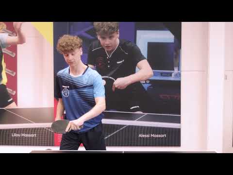 Backhand slice tutorial with Alessi Massart