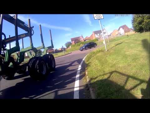 catweasel attacks 70 year old cyclist  !  BULLY BOY MIDGET are you on drugs ???