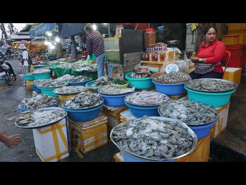 Cambodia Evening Street Market - Plenty Fresh River Fish, Green Vegetable & More Seafood in Market