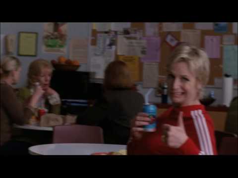 Glee - Will and Sue Won't Let Beiste Sit With Them 2x01