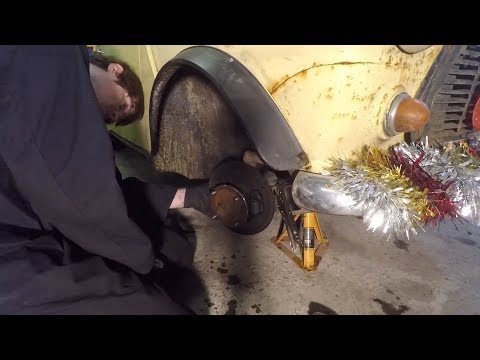 Classic Mini Front Wheel Cylinder Replacement