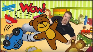 Dangerous Toys | Steve and Maggie | Wow English TV