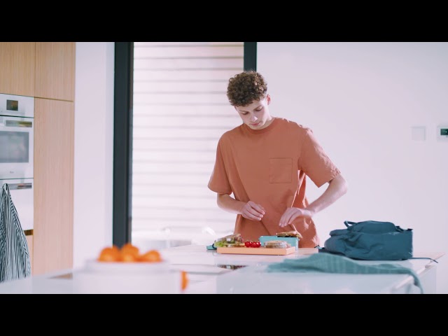 Vídeo relacionado con Mepal - Fiambrera Take a Break midi - Lonchera para llevar - Lunch Box para 2 Sandwiches o 4 Rebanadas de pan - Meal Prep - Apto para Lavavajillas - 900 ml - Vivid Blue