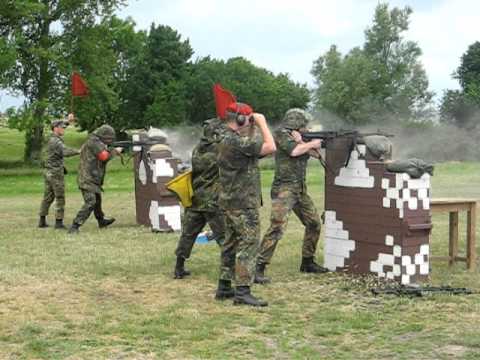 Gefechtsschießen Bundeswehr - MG-Schütze
