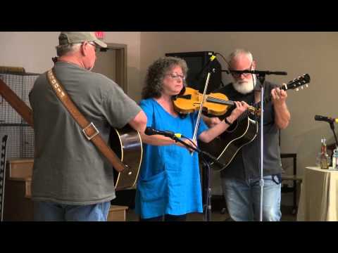 2015-07-25 Sr3 C2 Eileen Walter - 2015 Columbia Gorge Fiddle Contest - Stevenson, WA