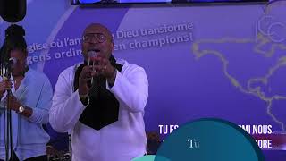 Expression de louange : Inonde ce lieu de ta Présence