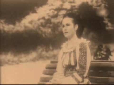 Mariana Draghicescu - Trandafir si-o floare..(Arhiva Tvr)