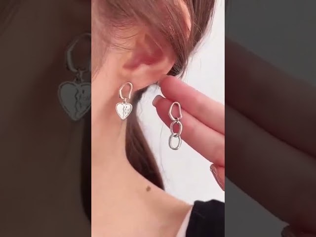 Vídeo relacionado con LQIOACU Pendientes de botón de corazón de titanio para niñas Pendientes de botón en forma de corazón para mujeres Pendientes hipoalergénicos pequeños Regalos Pendientes para niñas, rosa, 1 par