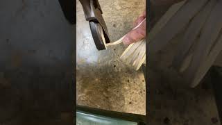 One-handed cutting