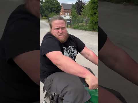 Professioneller Stuntfahrer # #ost_moped_de #simson #s51
