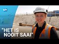 Uitvoerder Laura werkt aan versterking Afsluitdijk