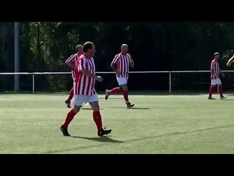 Neubrandenburger FC 93 - SV Blau/Weiß Neubrandenburg  2 - 1 ( 1 - 1) )